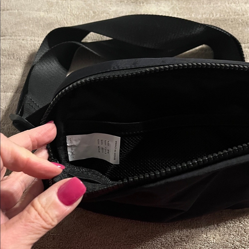 Black belt Bag - Picture 3 of 3